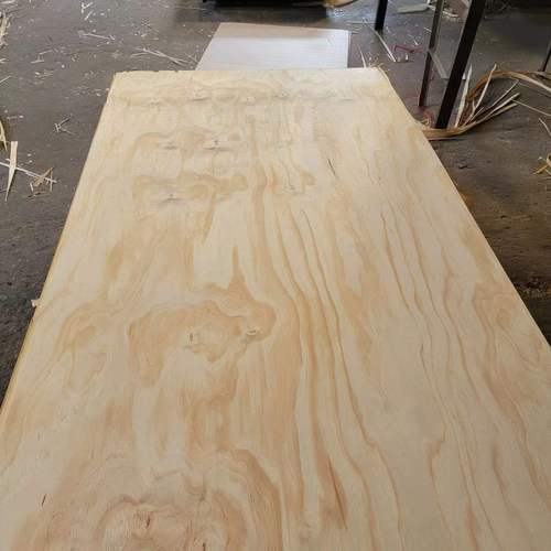 7mm--28mm超平雙面松木膠合板特級包裝板家具板出口南北美市場